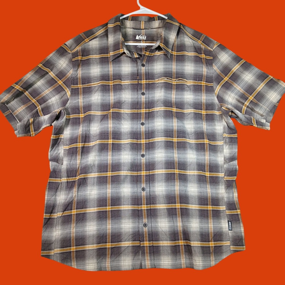 REI Co-op Shirt Mens L Grey Plaid Regular Short Sleeve Vented Hiking